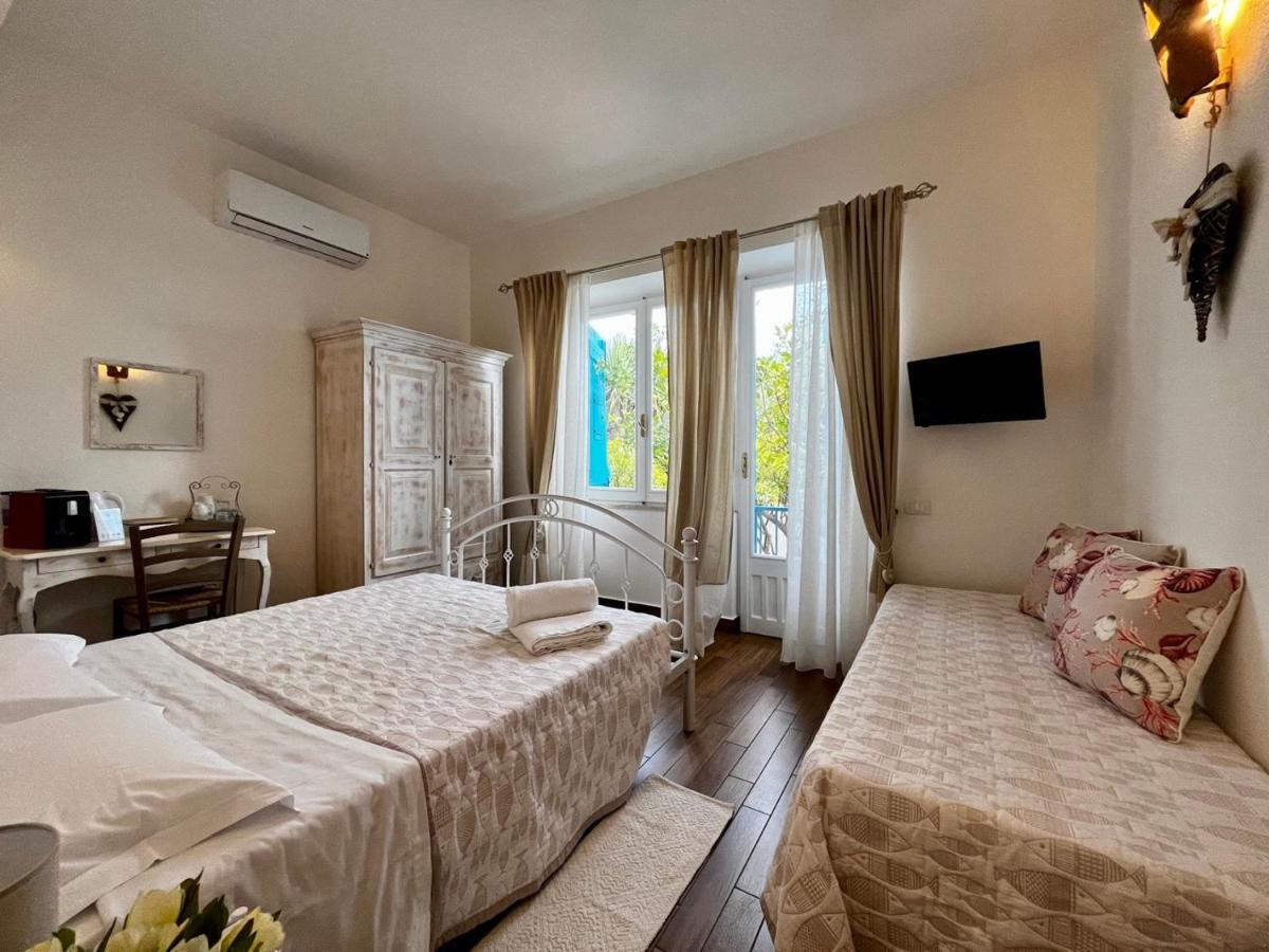 Palmasera Charming Rooms Cala Gonone Eksteriør billede