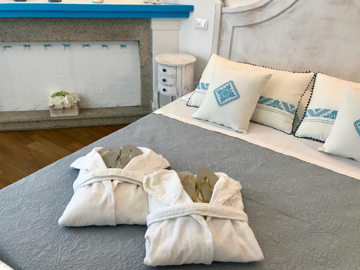 Palmasera Charming Rooms Cala Gonone Eksteriør billede